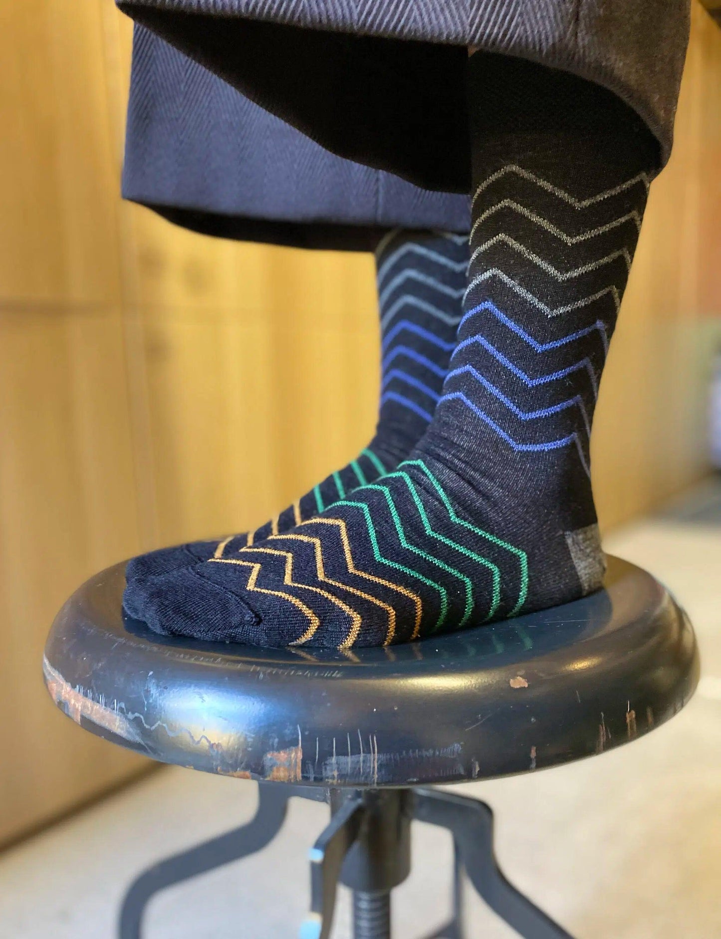 Tightology Waves Socks in Black - the tartan fox