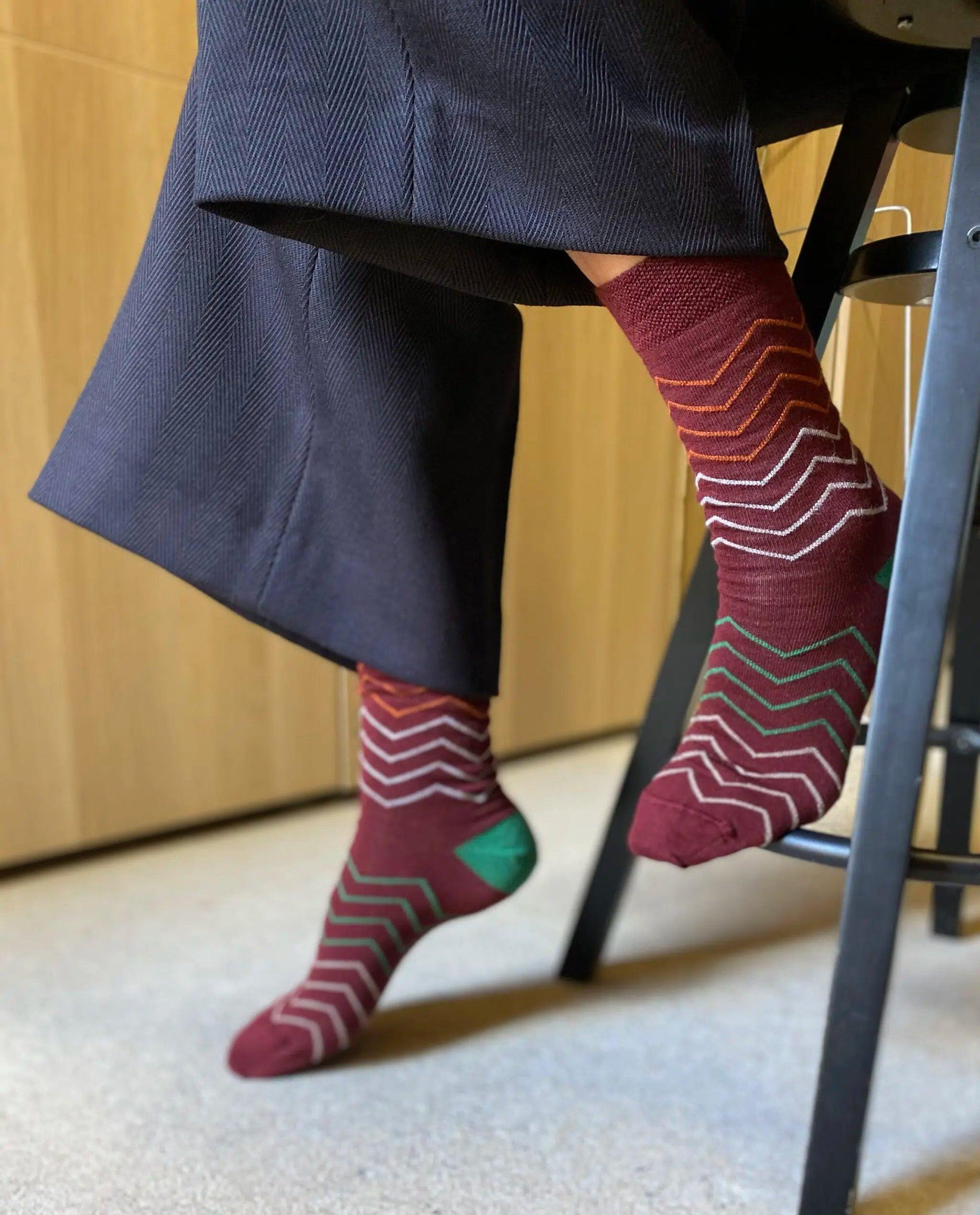 Tightology Waves Socks in Burgundy - the tartan fox